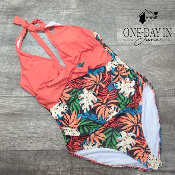 Adisputent Cross Front Tropical One Piece Swimsuit Size XL - Picture 2 of 5